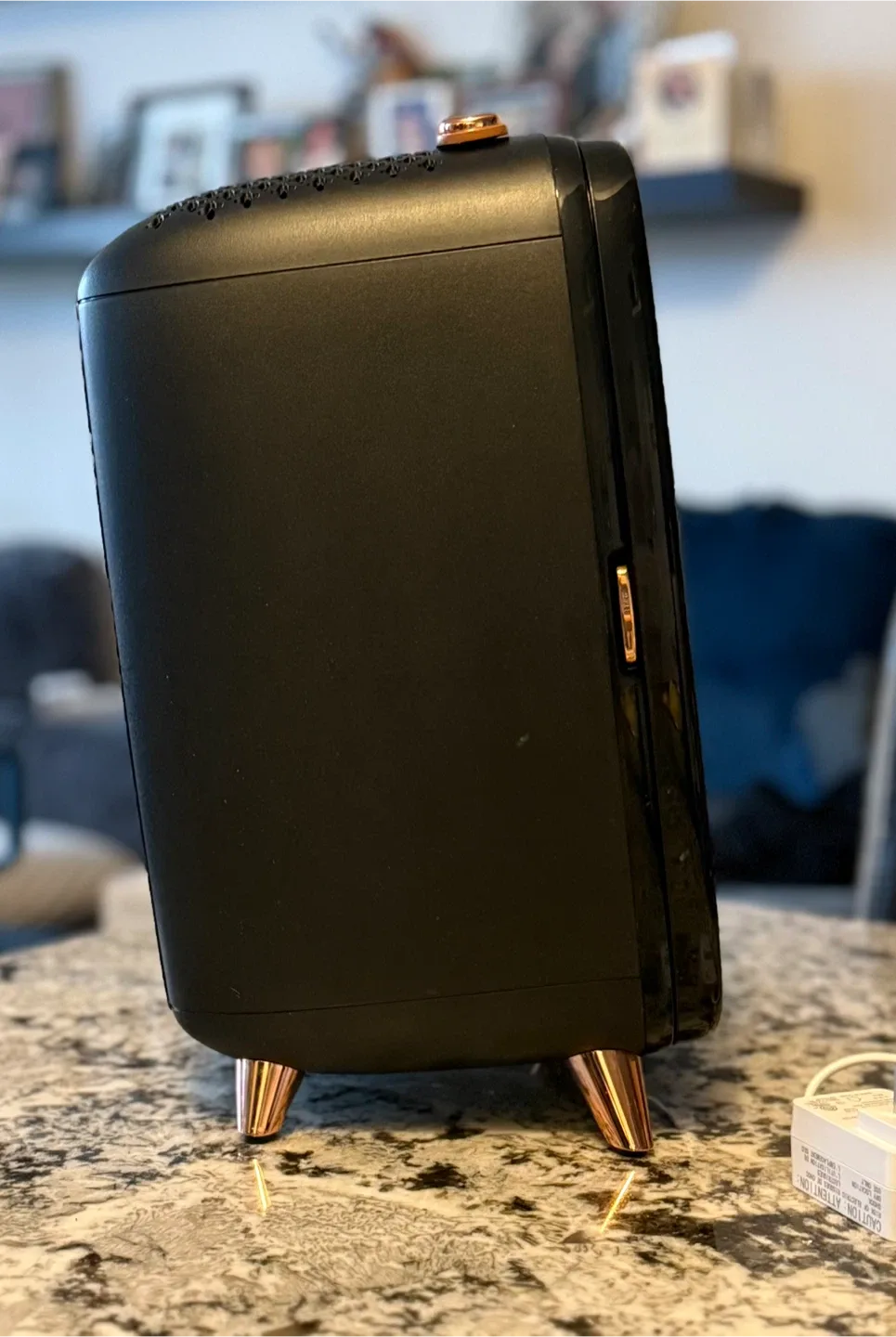 VEVOR Mini Beauty Fridge w/ LED Mirror image indicator(2)