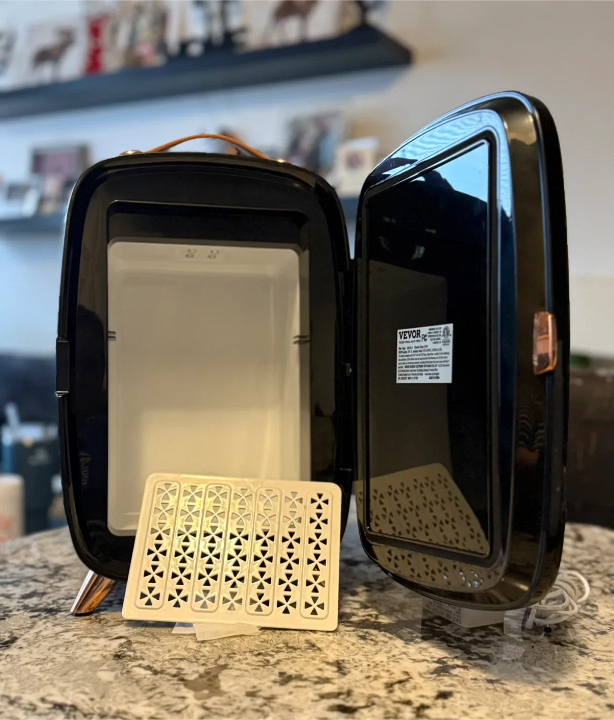 VEVOR Mini Beauty Fridge w/ LED Mirror image indicator(5)