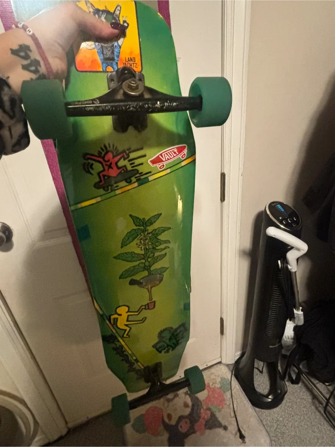 Land Yachtz Skateboard - Green image indicator(3)