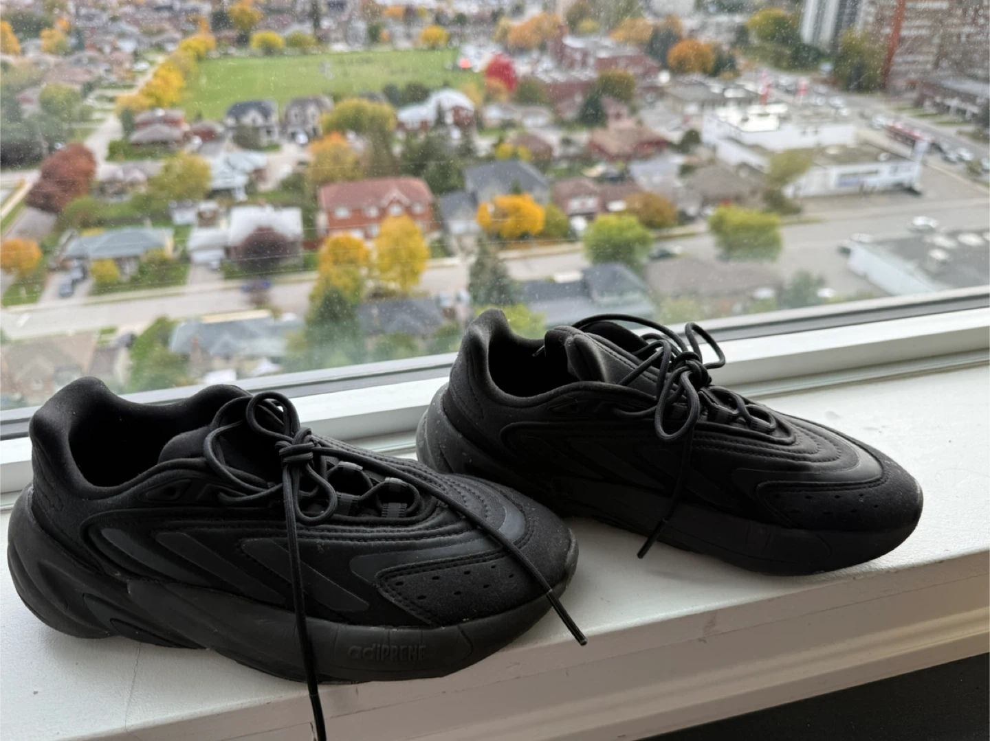 Adidas Ozweego Black Sneakers - Size 4.5 - photo 3