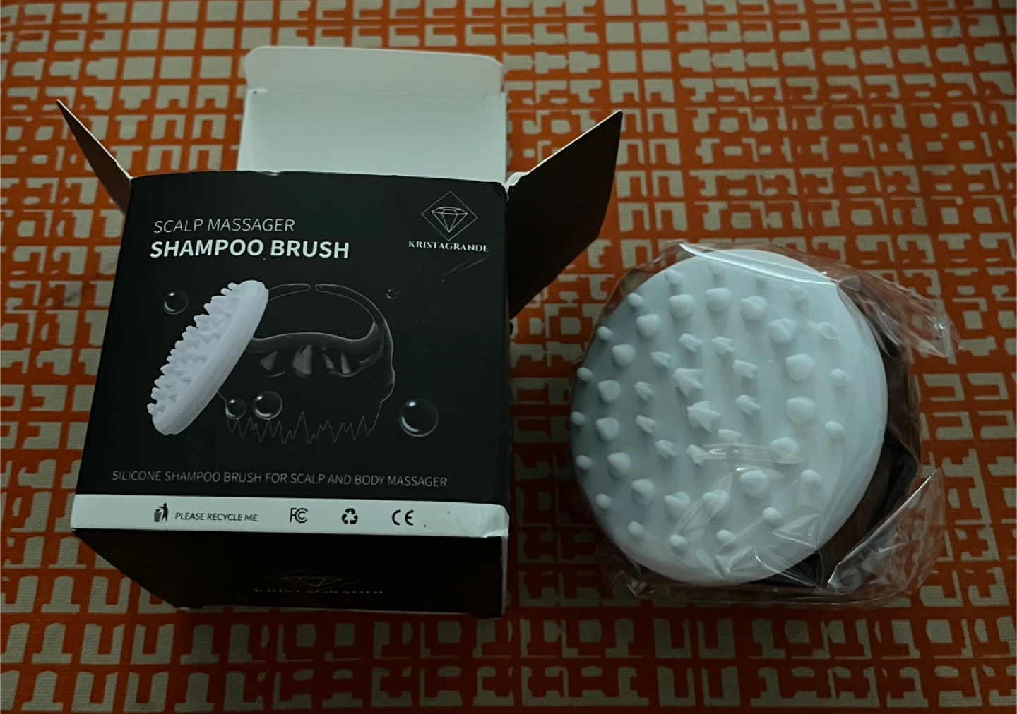 Krista Grande Scalp Massager Shampoo Brush - New!