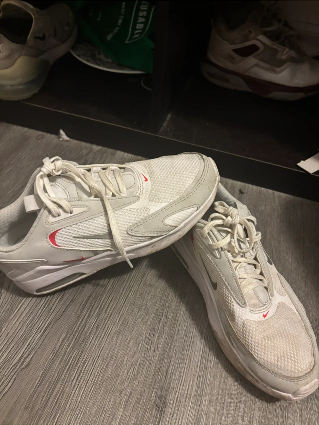 Nike White Running Shoes - Size 8.5 image indicator(2)