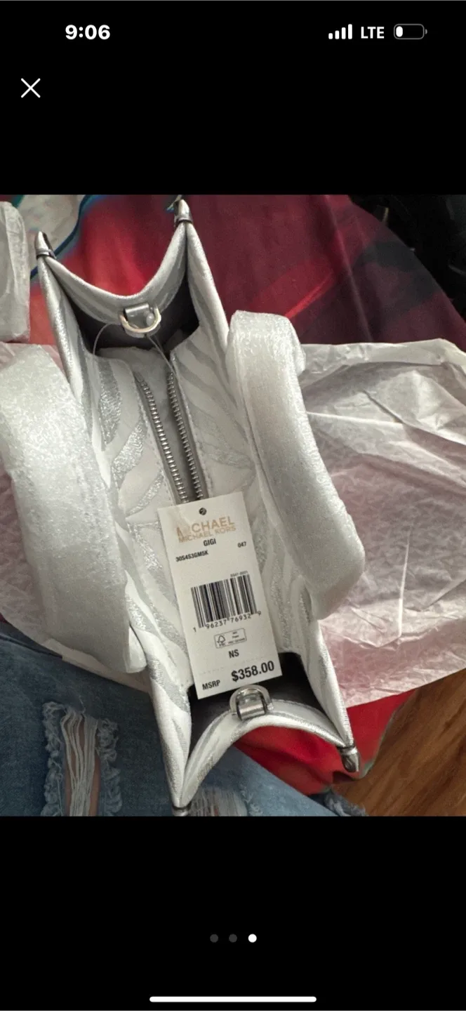 Michael Kors Gigi Tote Bag - New image indicator(2)