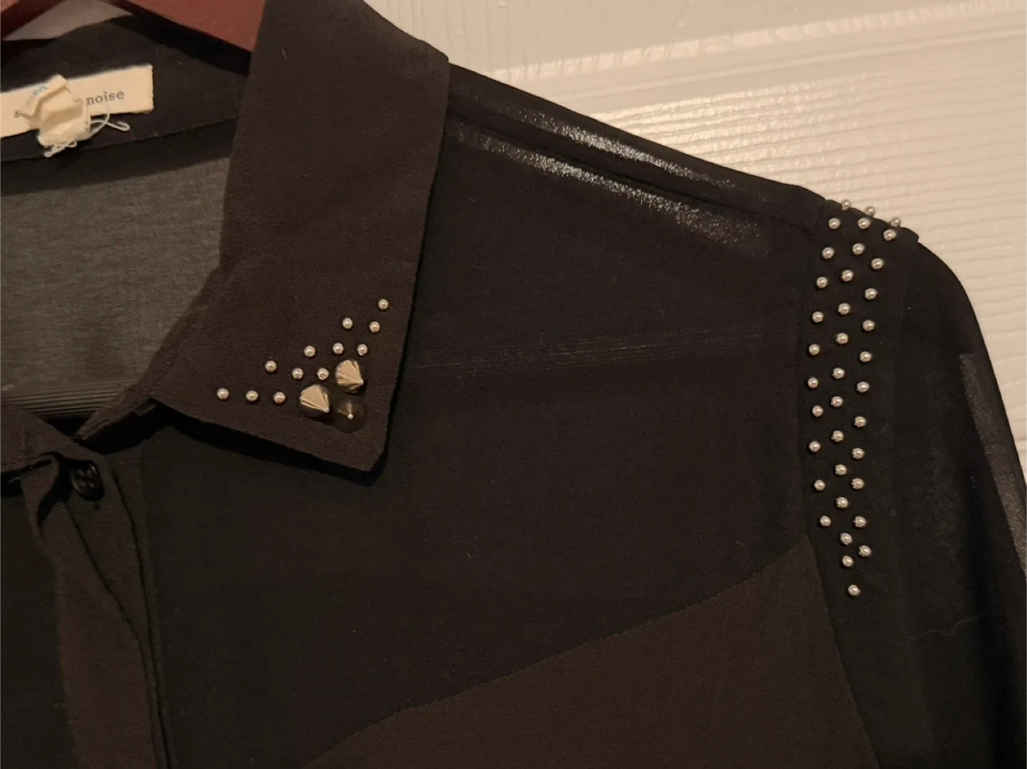 Silence + Noise Black Blouse - Size M image indicator(3)