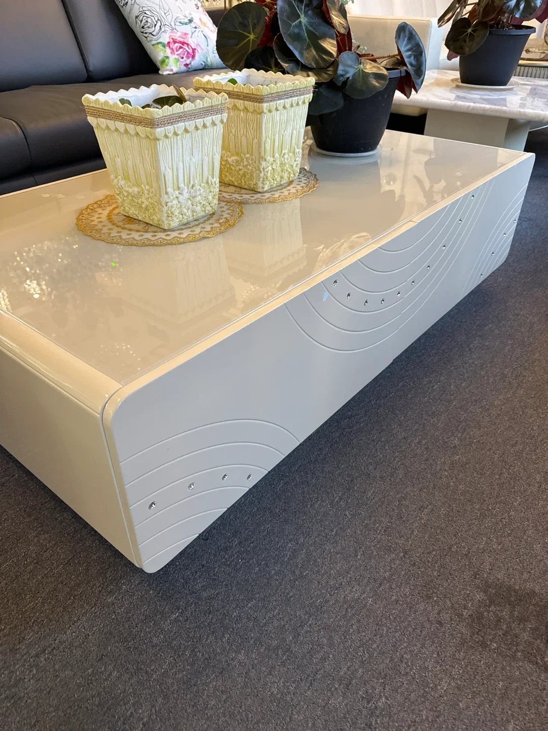 White Coffee Table with Storage image indicator(2)