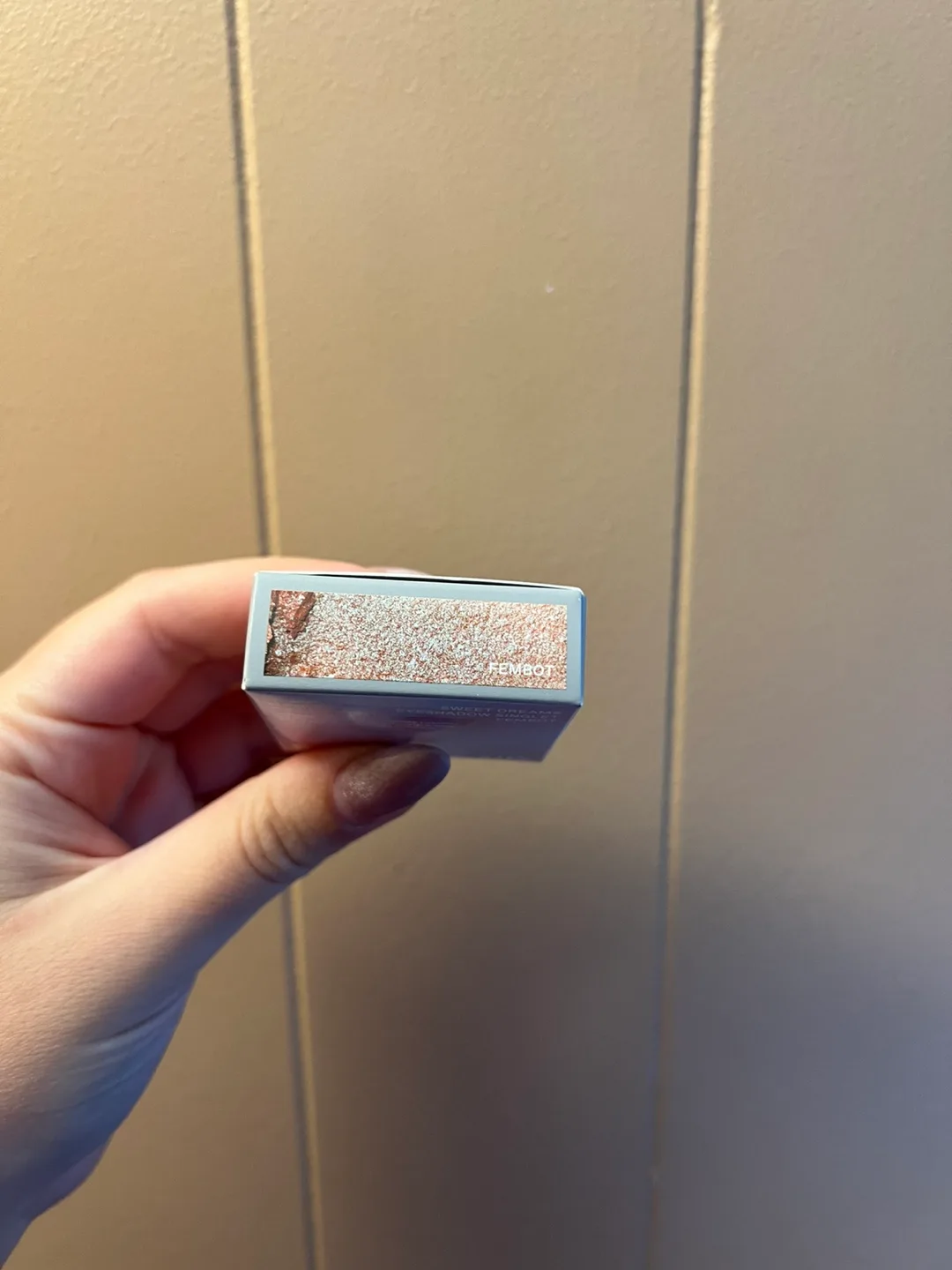 r.e.m. beauty Sweet Dreams Eyeshadow Singlet - Fembot image indicator(4)