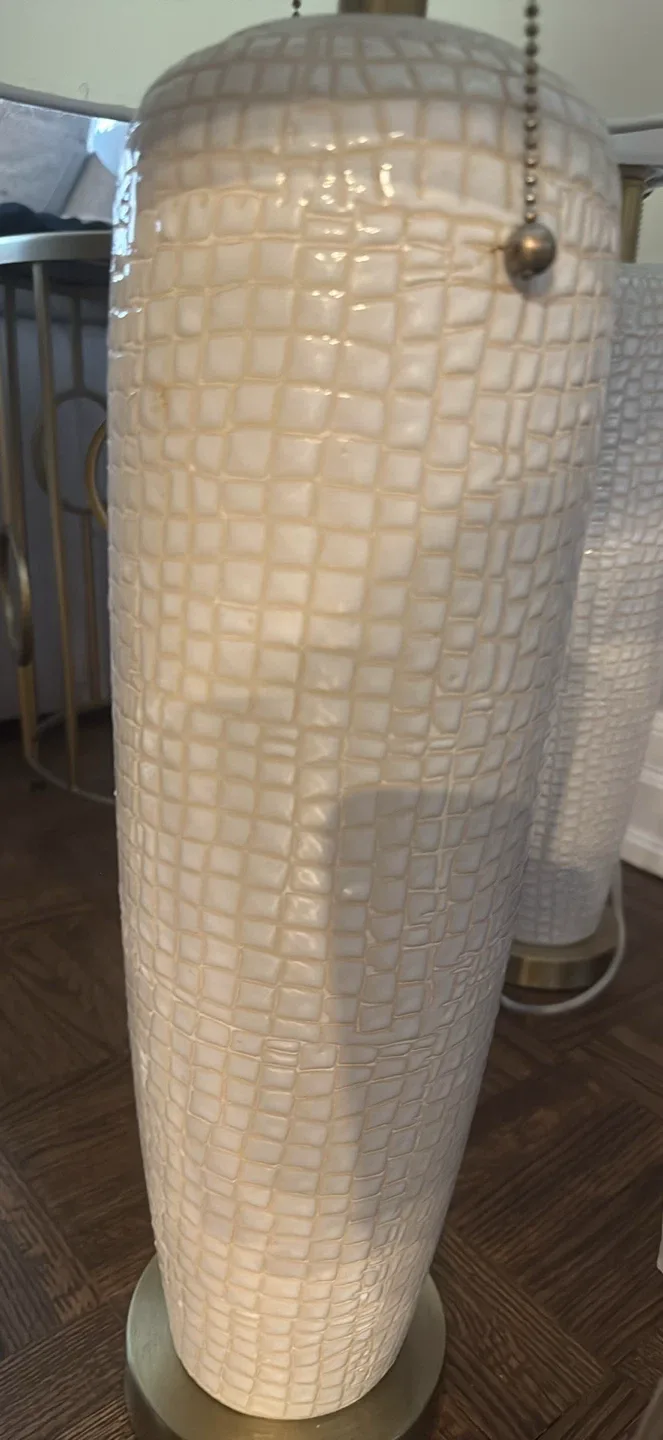 Two Threshold Ceramic Table Lamp - White image indicator(3)