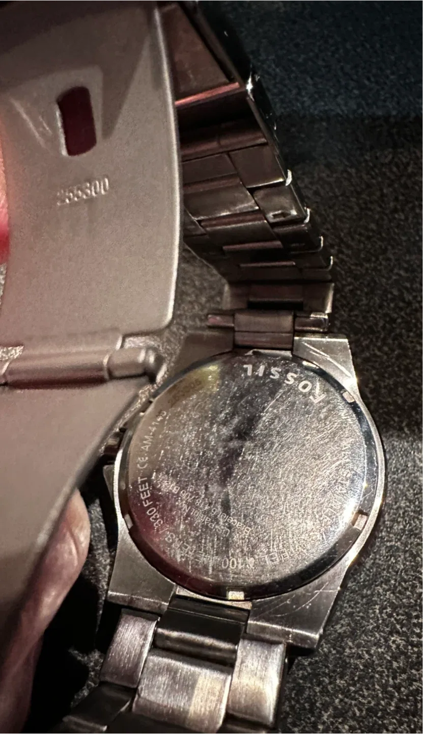 Fossil 100 Meters Stainless Steel Watch image indicator(4)