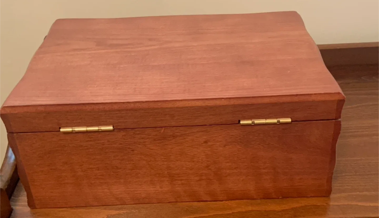 Vintage Silverware Set in Wooden Case image indicator(5)