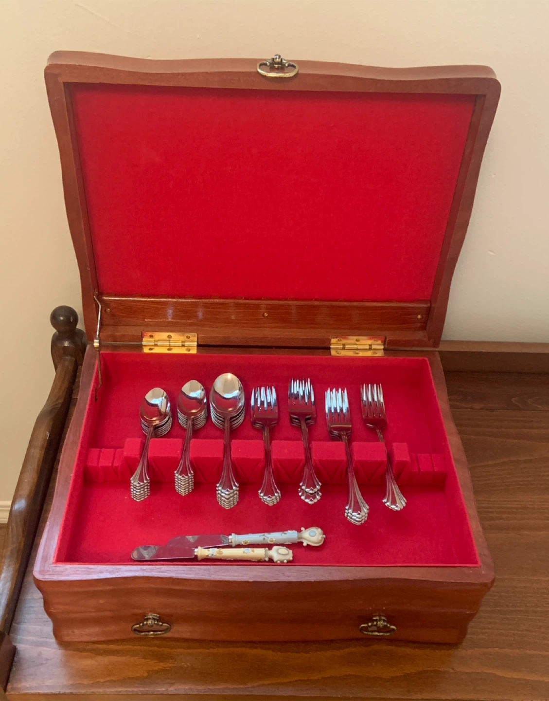Vintage Silverware Set in Wooden Case