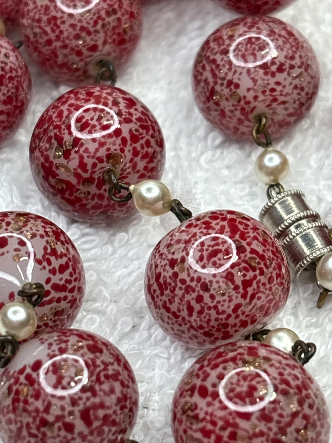 Red Speckled Bead Necklace - photo 3