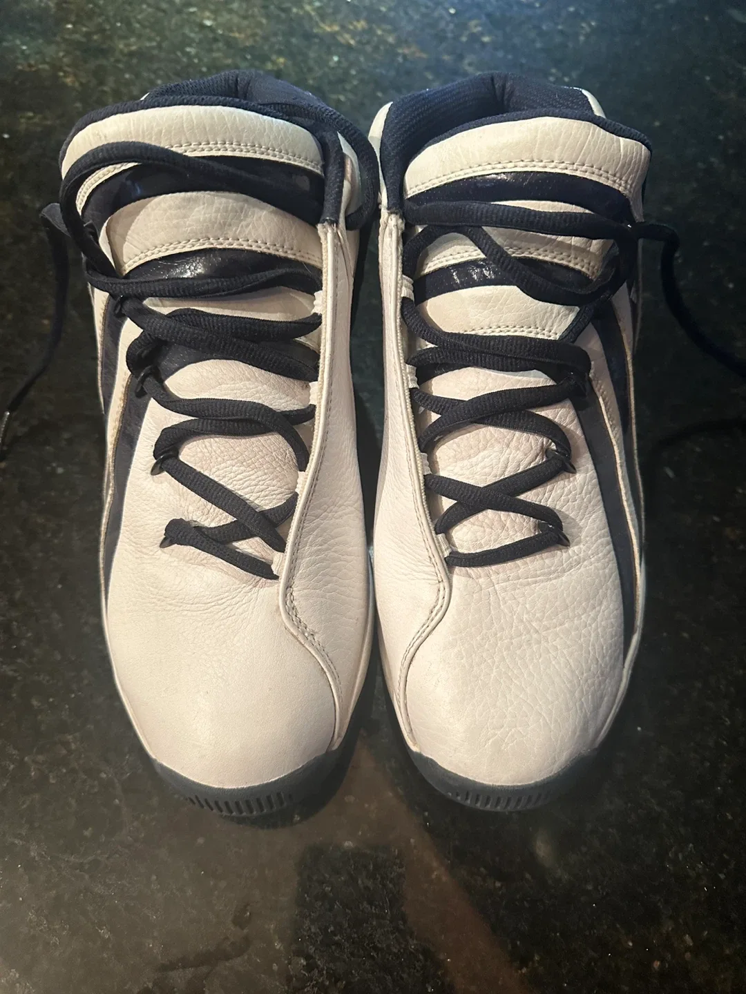 Adidas Basketball Shoes - US 10 image indicator(2)