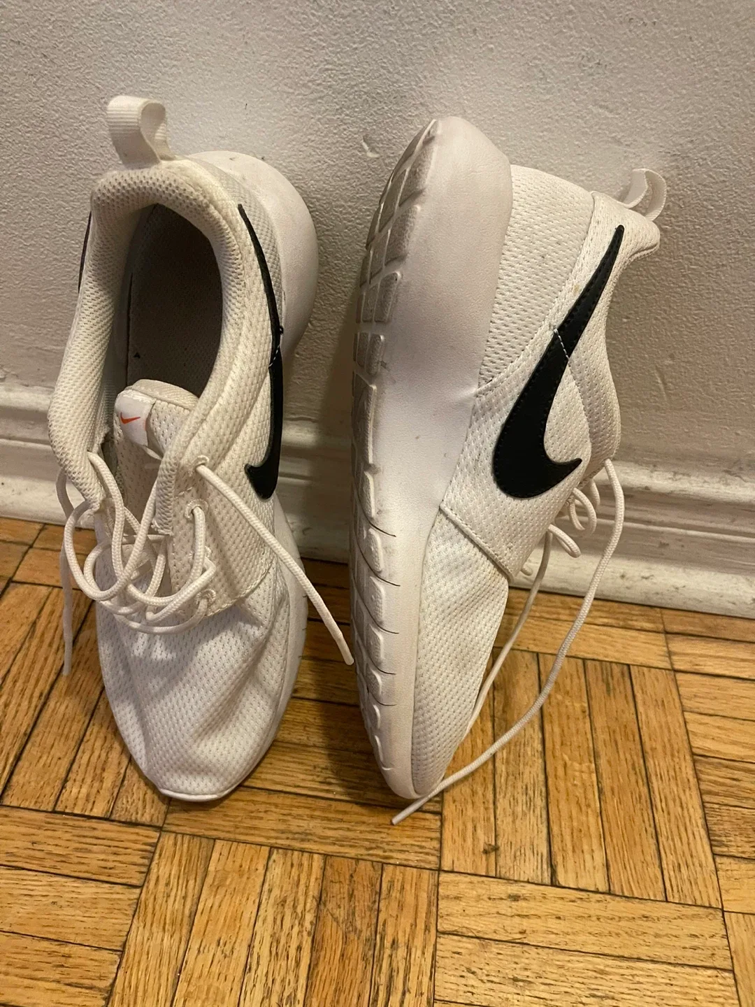 Nike Roshe One White Sneakers - Size 8