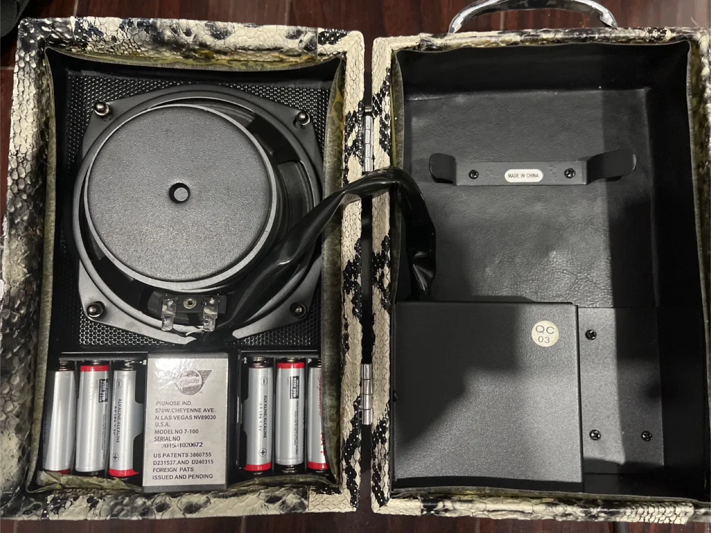 Pignose 7-100R Guitar Amplifier image indicator(2)