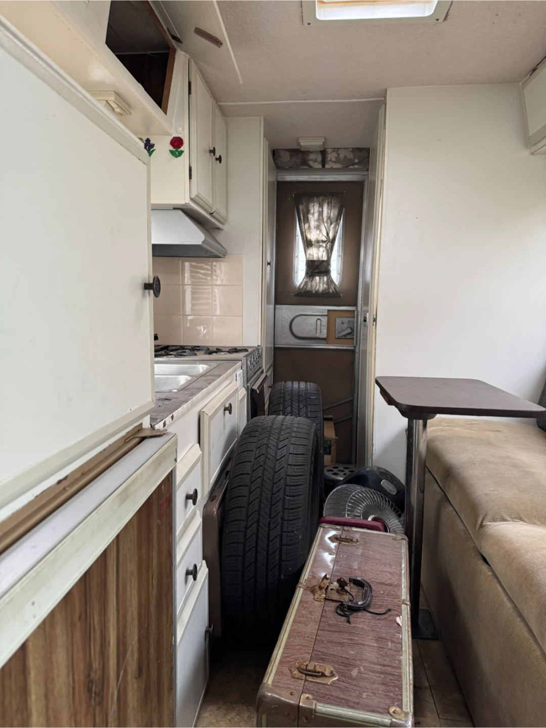 Dodge Tuffer RV Camper Van - photo 5