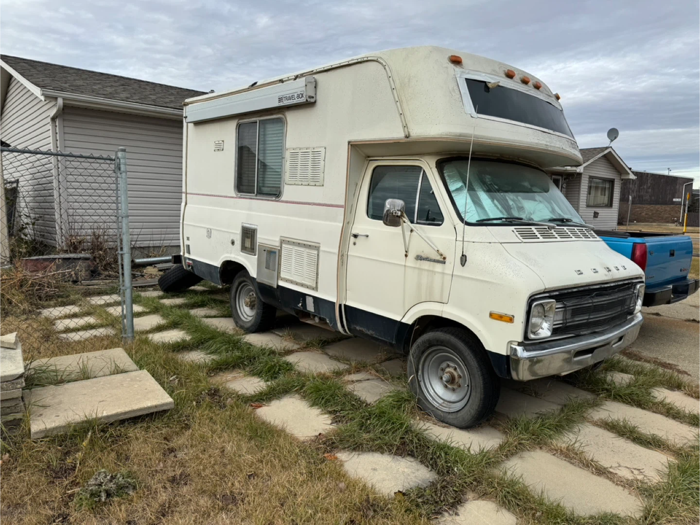 Dodge Tuffer RV Camper Van - photo 2