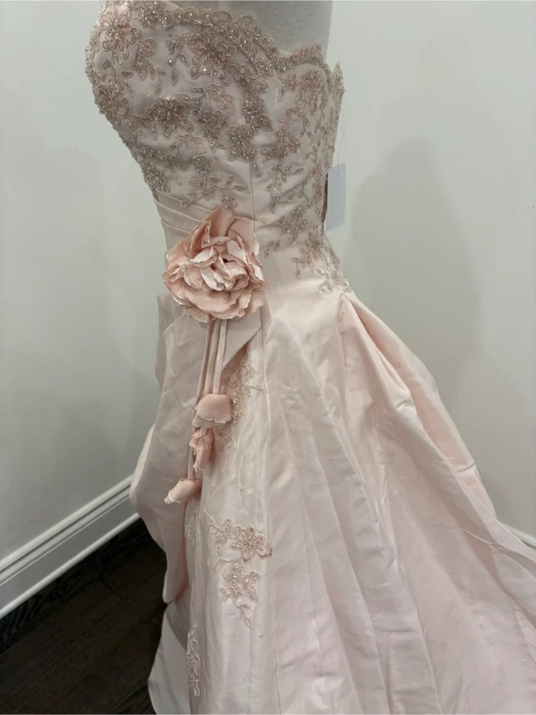 JAI Couture Blush Pink Beaded Gown – NWT Size 8 image indicator(8)