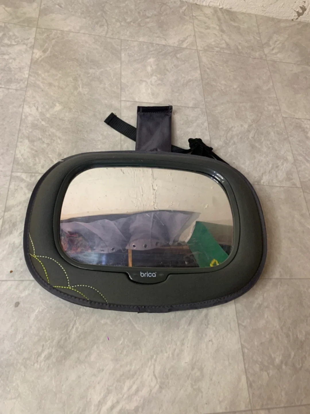 Brica Baby In-Sight Car Mirror / baby mirror