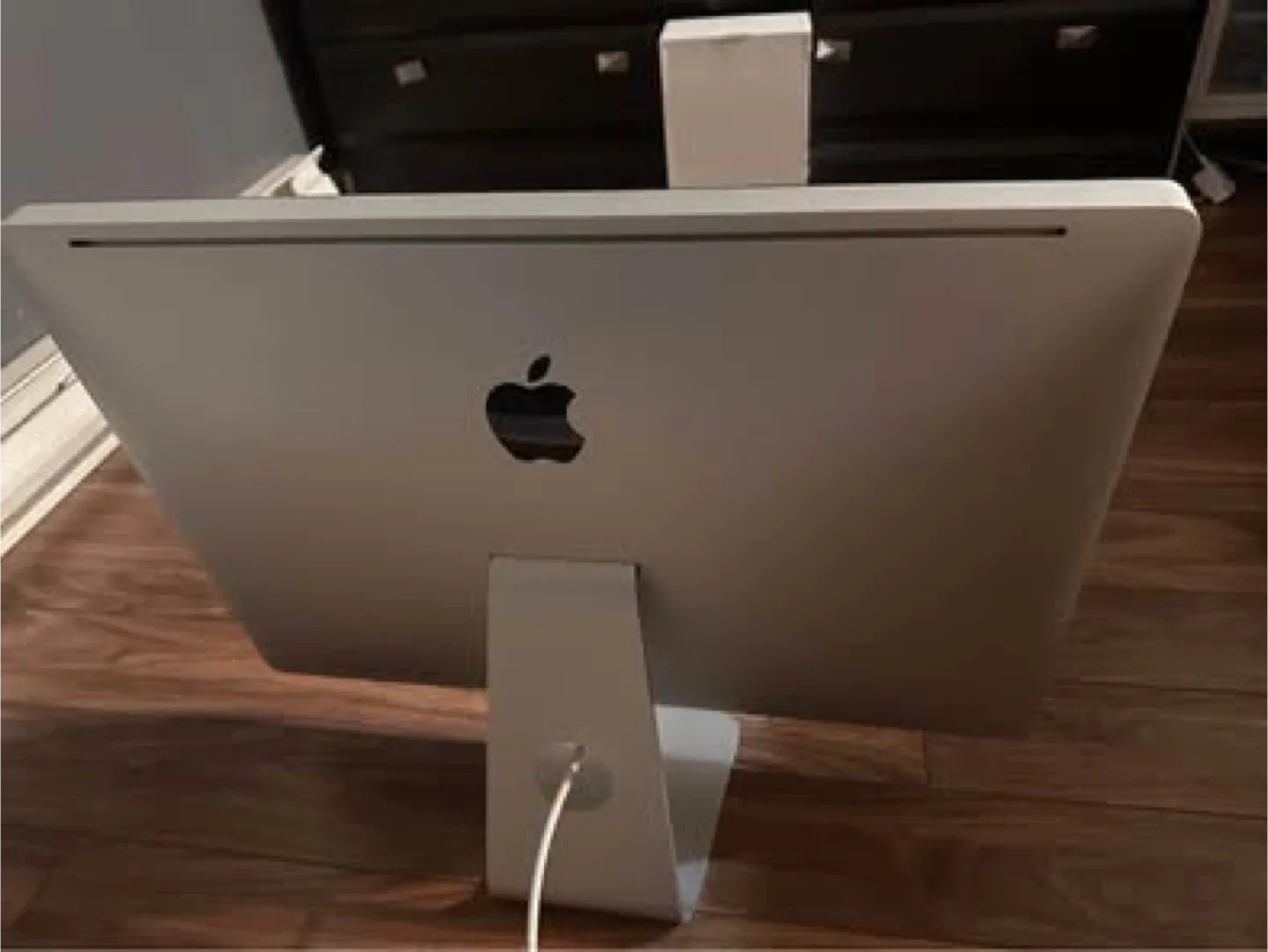 Apple iMac Desktop Computer image indicator(2)