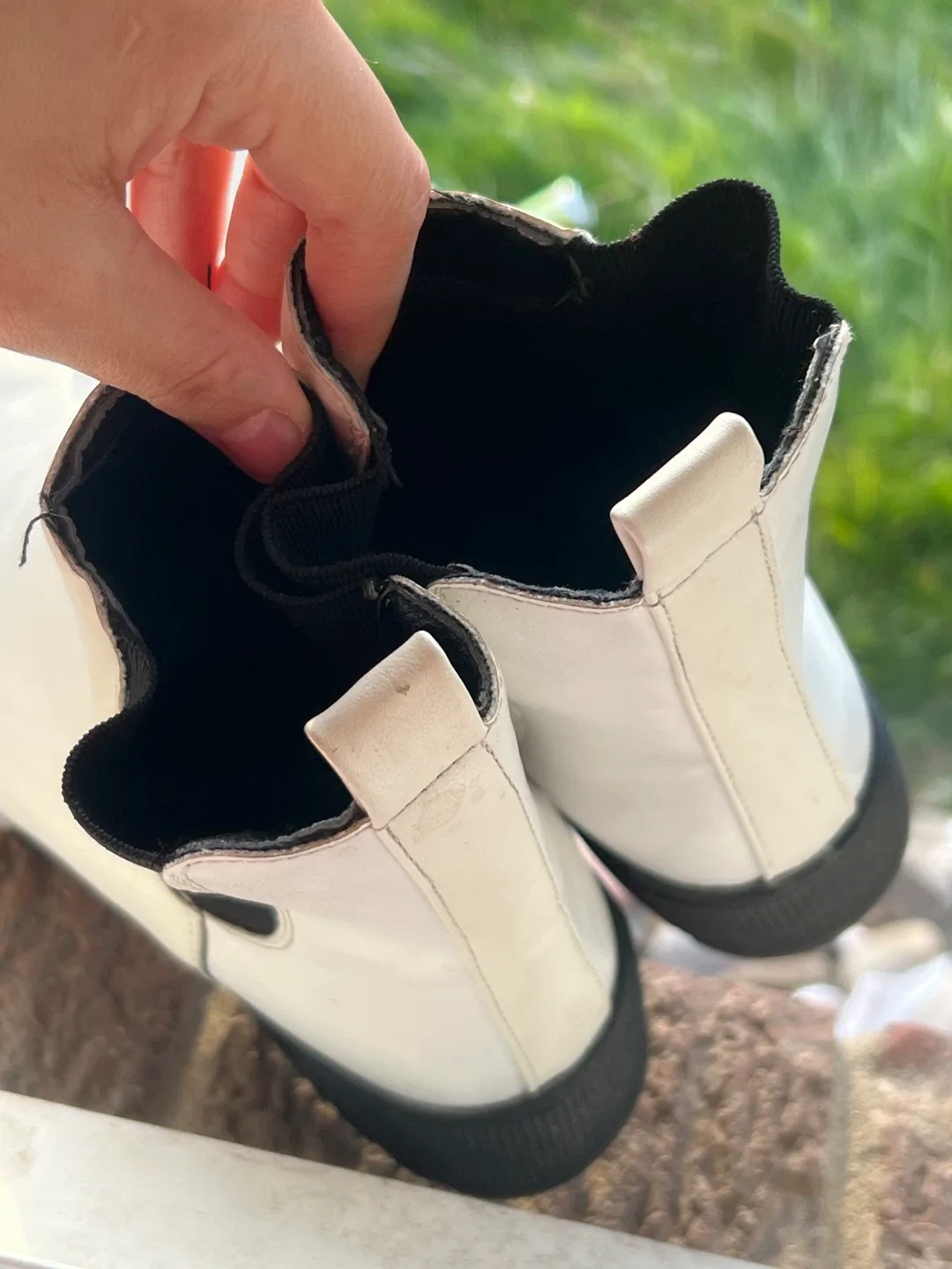 White Chelsea Boots 🥕 thumbnail