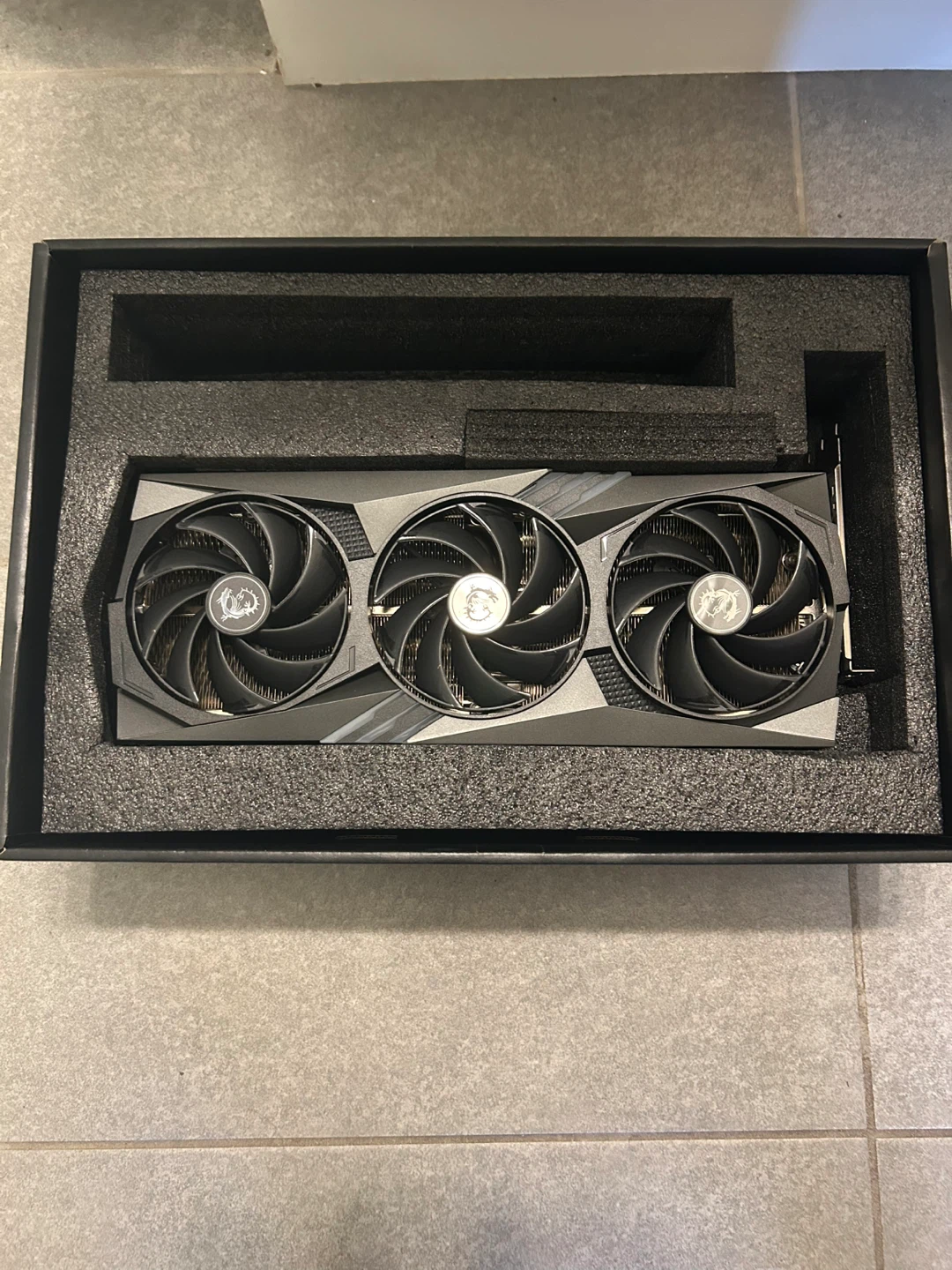 MSI GeForce RTX 4090 Gaming X Trio - New in Box - photo 5