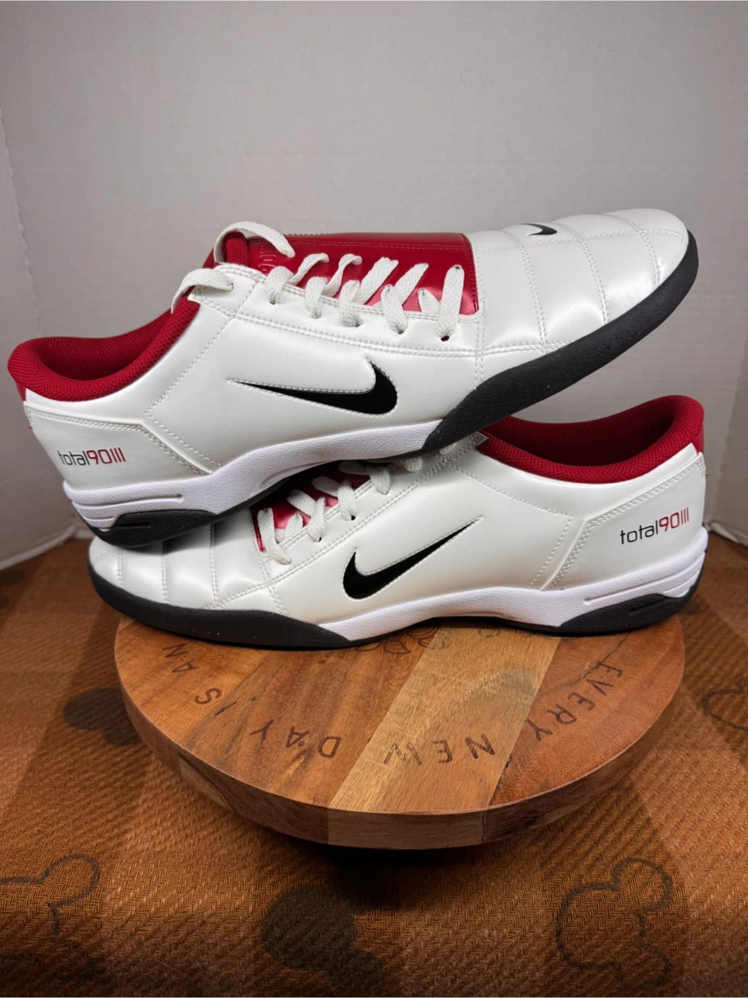 Nike Total 90 III Indoor Soccer Shoes