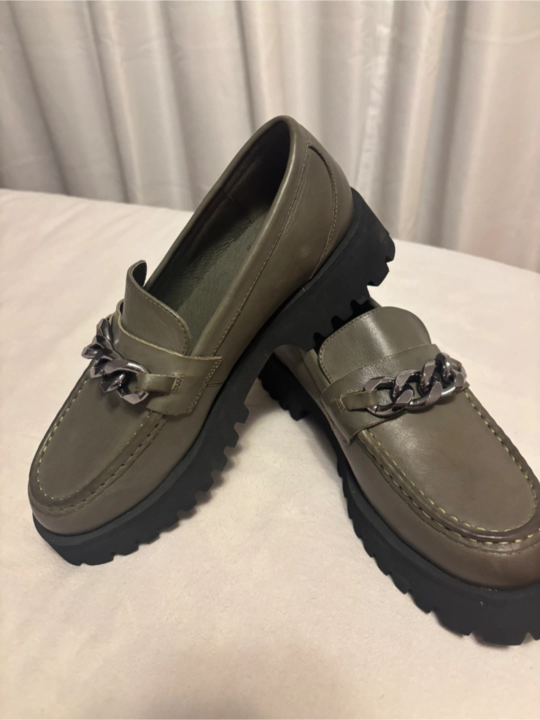 Carmela moccasins