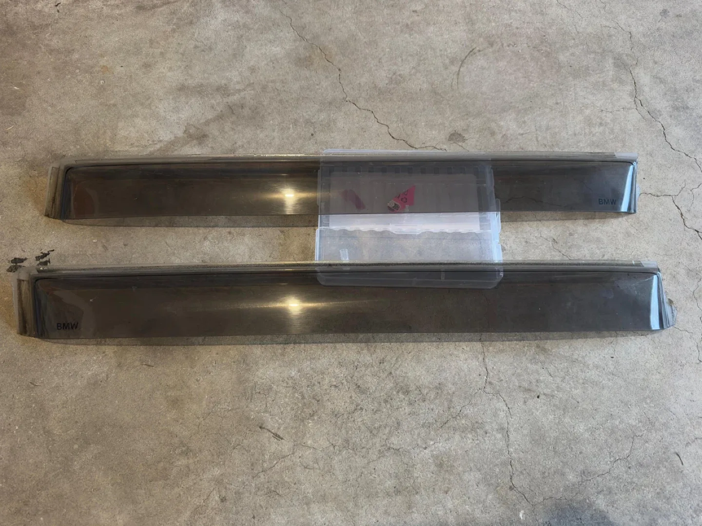 BMW X5 Car Window Visors, Sun Roof & Grille image indicator(7)