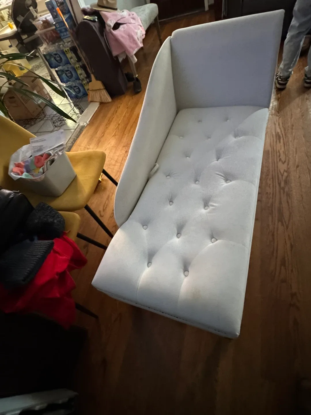 White Tufted Chaise Lounge thumbnail