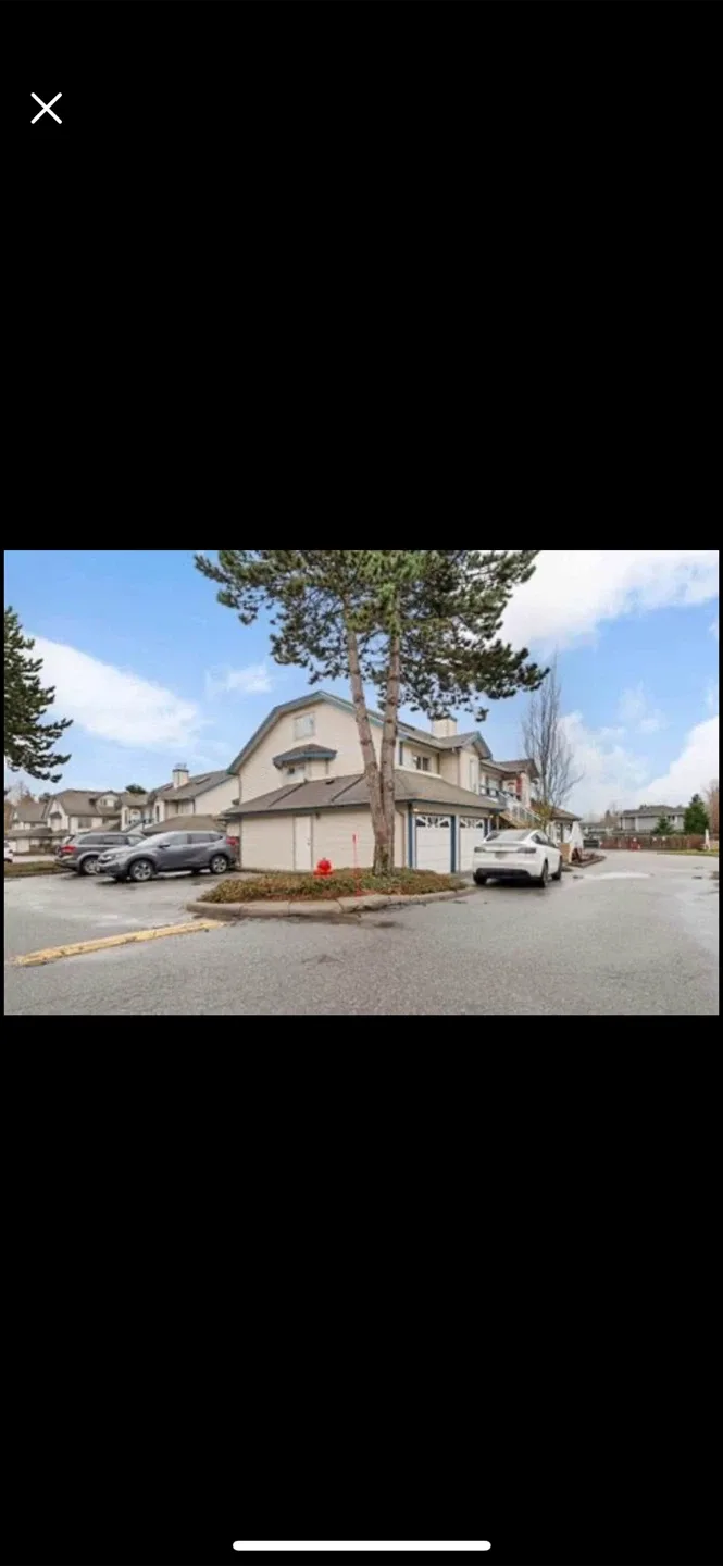 House for rent Surrey Scott road image indicator(3)