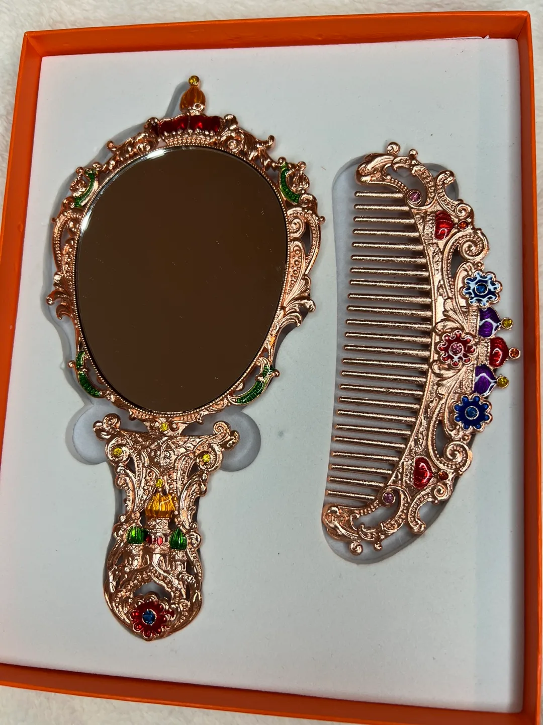 Ornate Rose Gold Mirror & Comb Set image indicator(2)