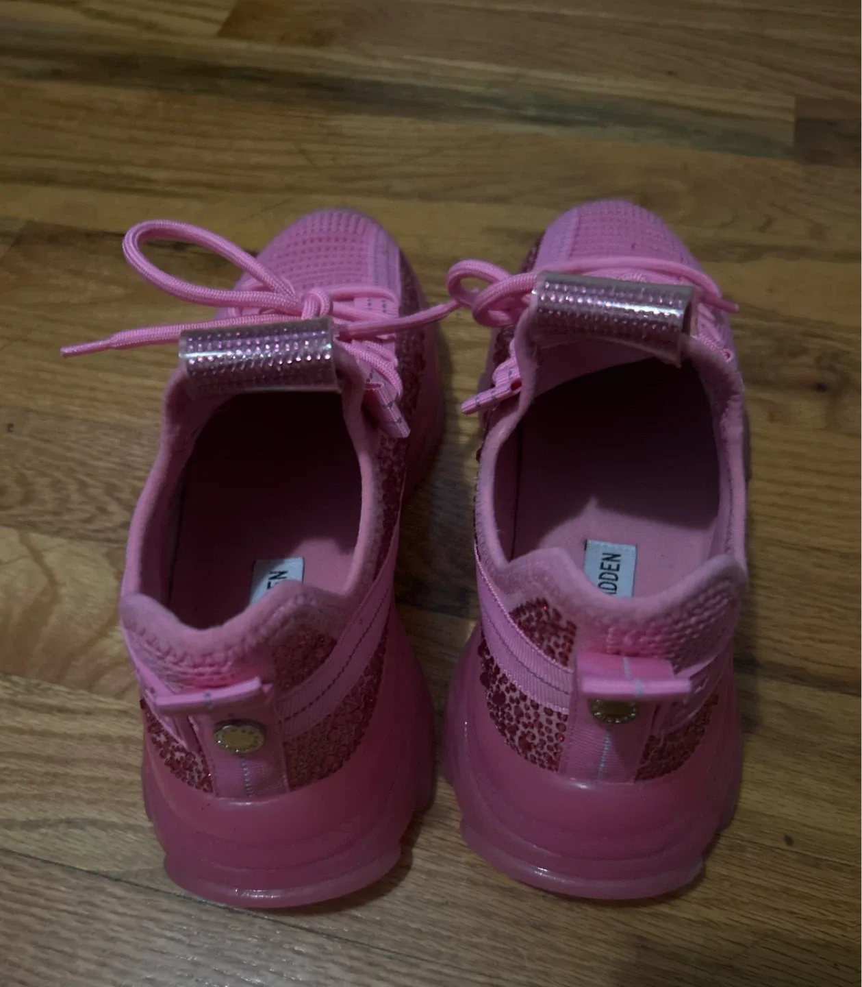 Steve Madden SM-NY90 Sneakers (8) image indicator(3)