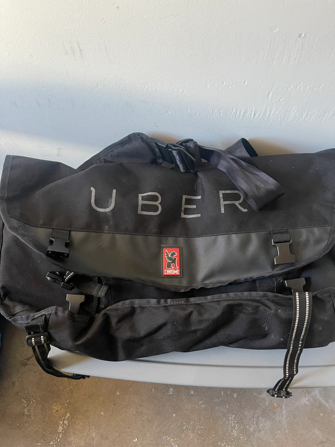 Chrome Industries Uber Messenger Bag