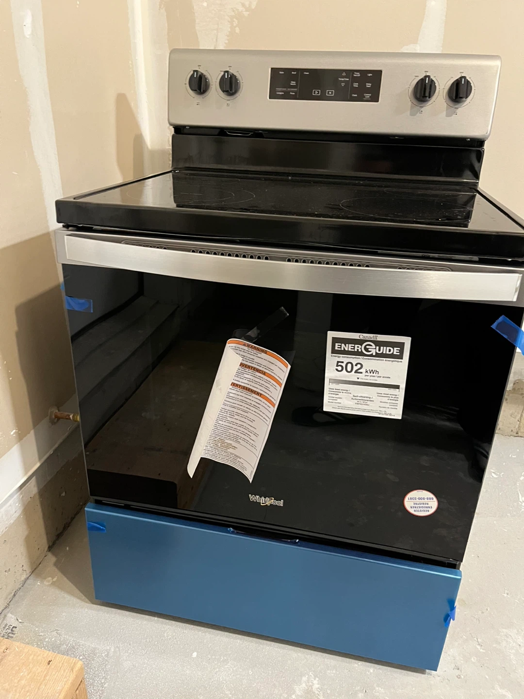 Brand new Whirlpool Electric Range - photo 3