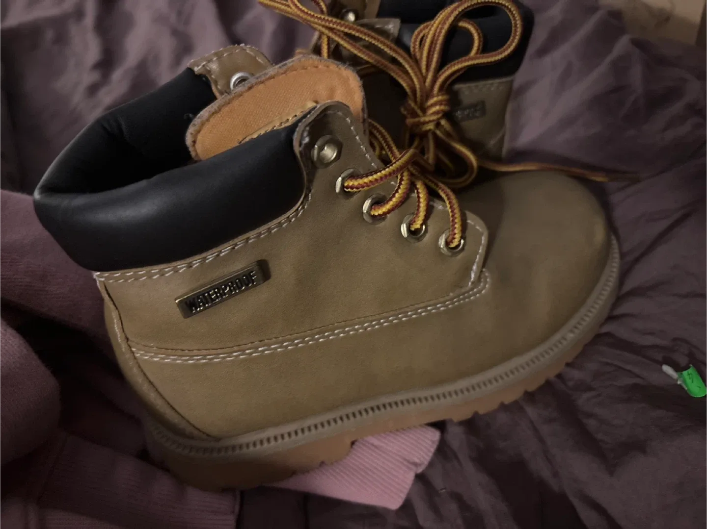 Waterproof Tan Boots image indicator(2)