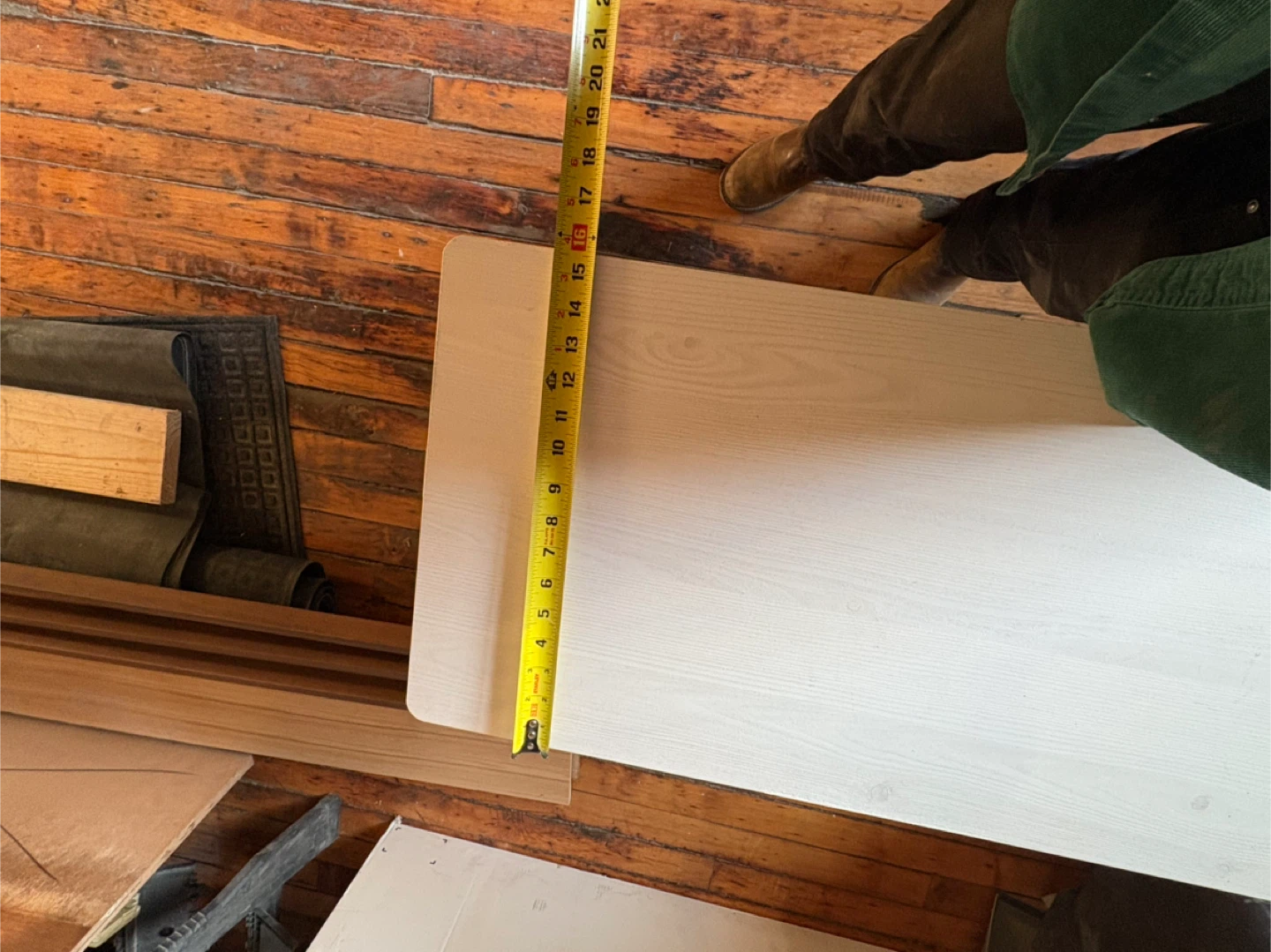 Small white desk/storage table - photo 2