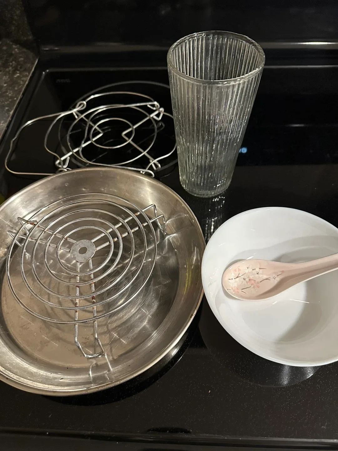 Kitchenware Set: Glass, Bowl, Spoon, and Steaming Racks thumbnail