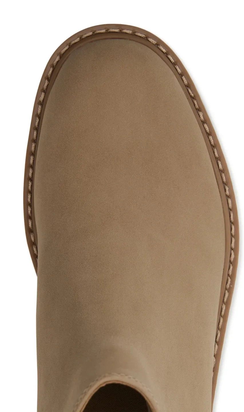 Time and Tru Chelsea Boot - Size 8 image indicator(8)