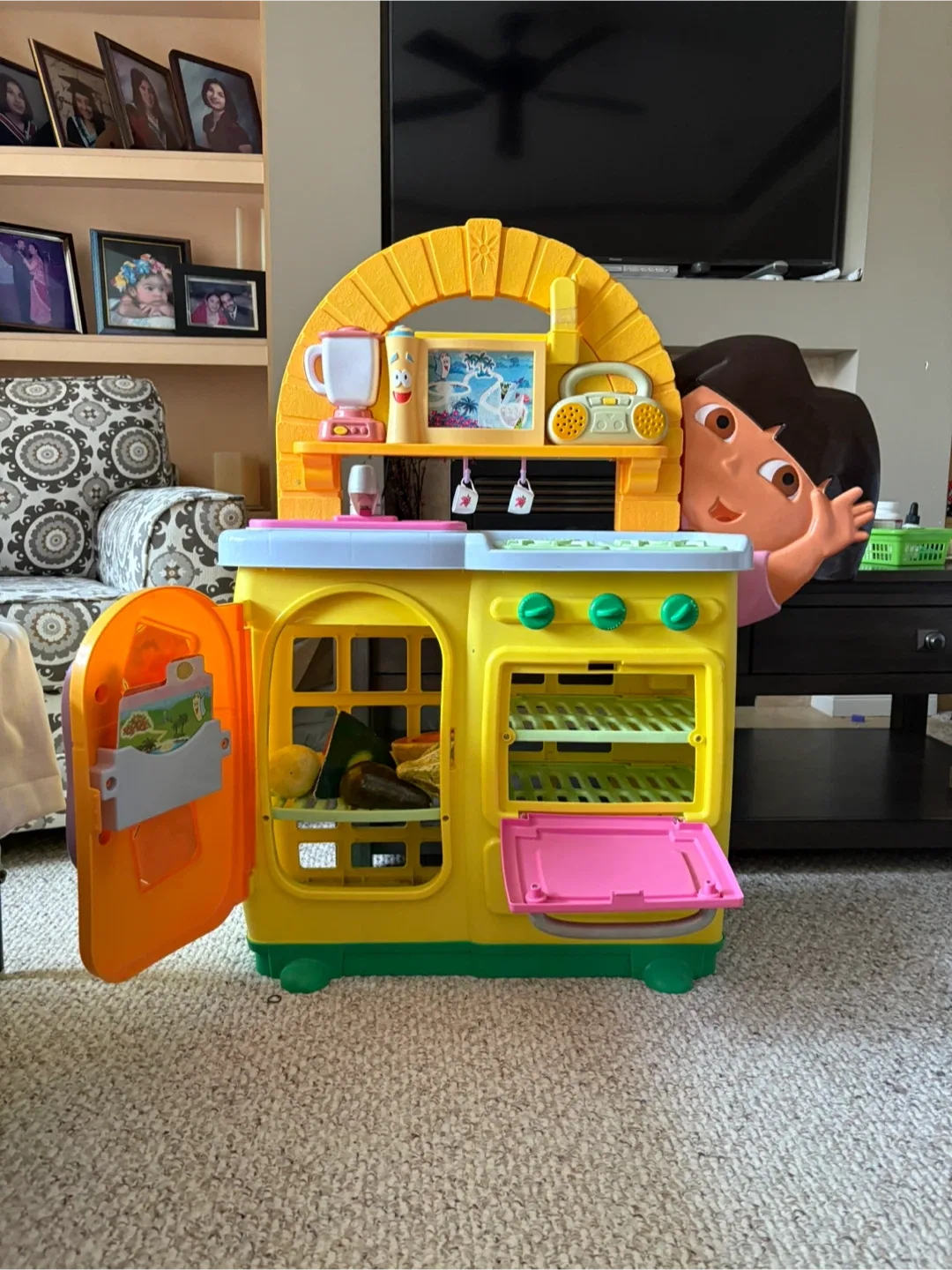 Dora the Explorer interactive Kitchen Playset