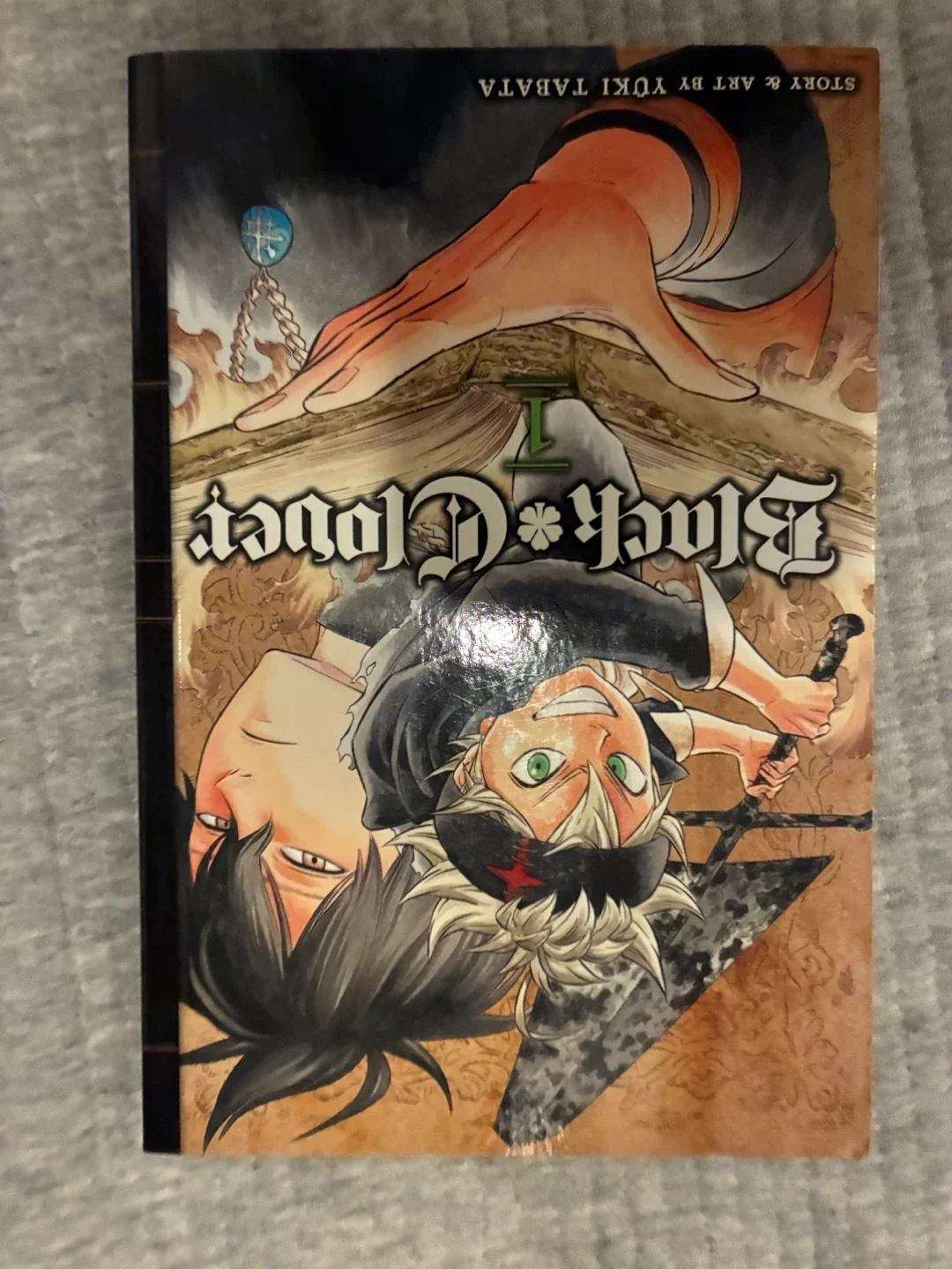 Black Clover, Vol. 1 by Yuki Tabata image indicator(2)