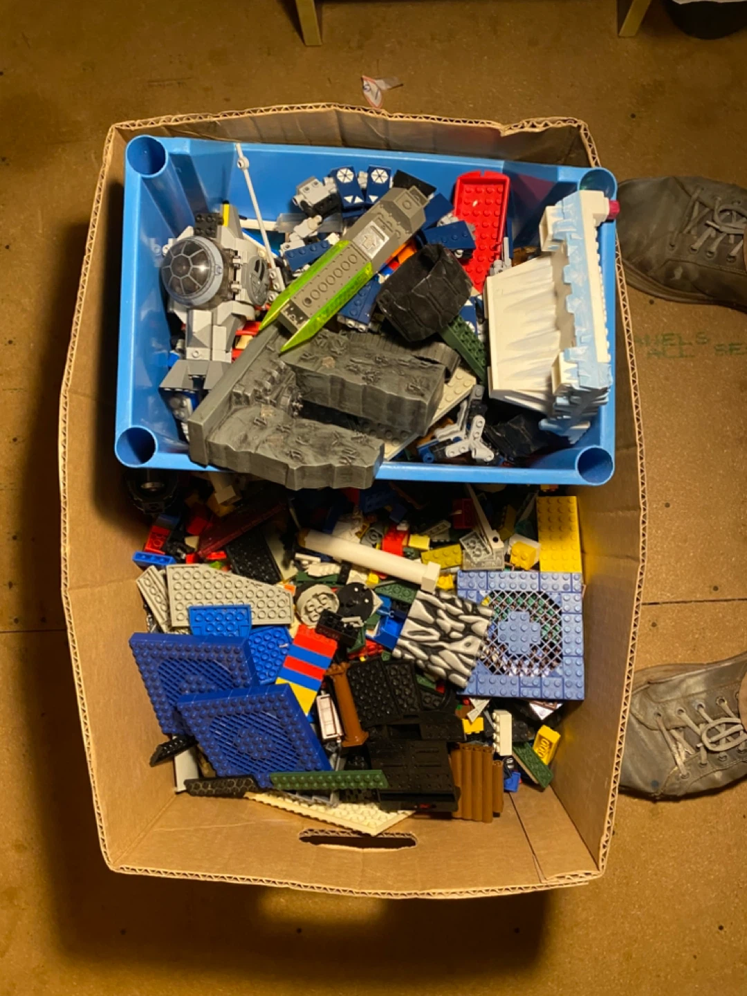 Lego Bulk Lot - Assorted Pieces & Sets