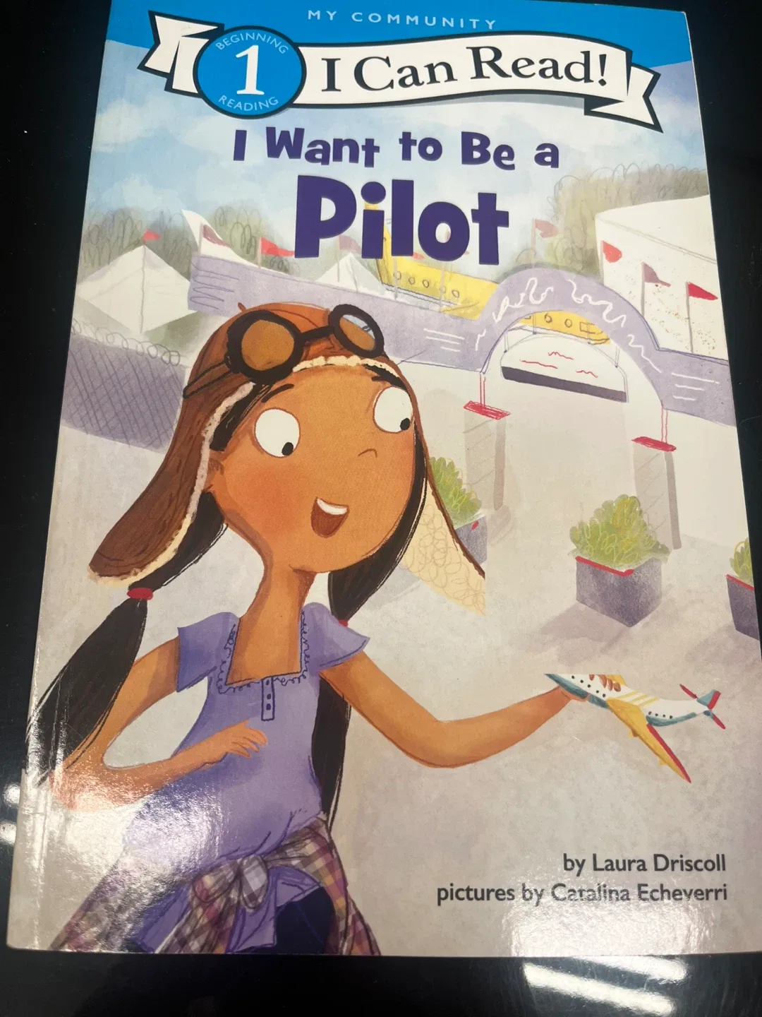 Kids Books: Robert Munsch, Charlie Brown, & More! image indicator(6)