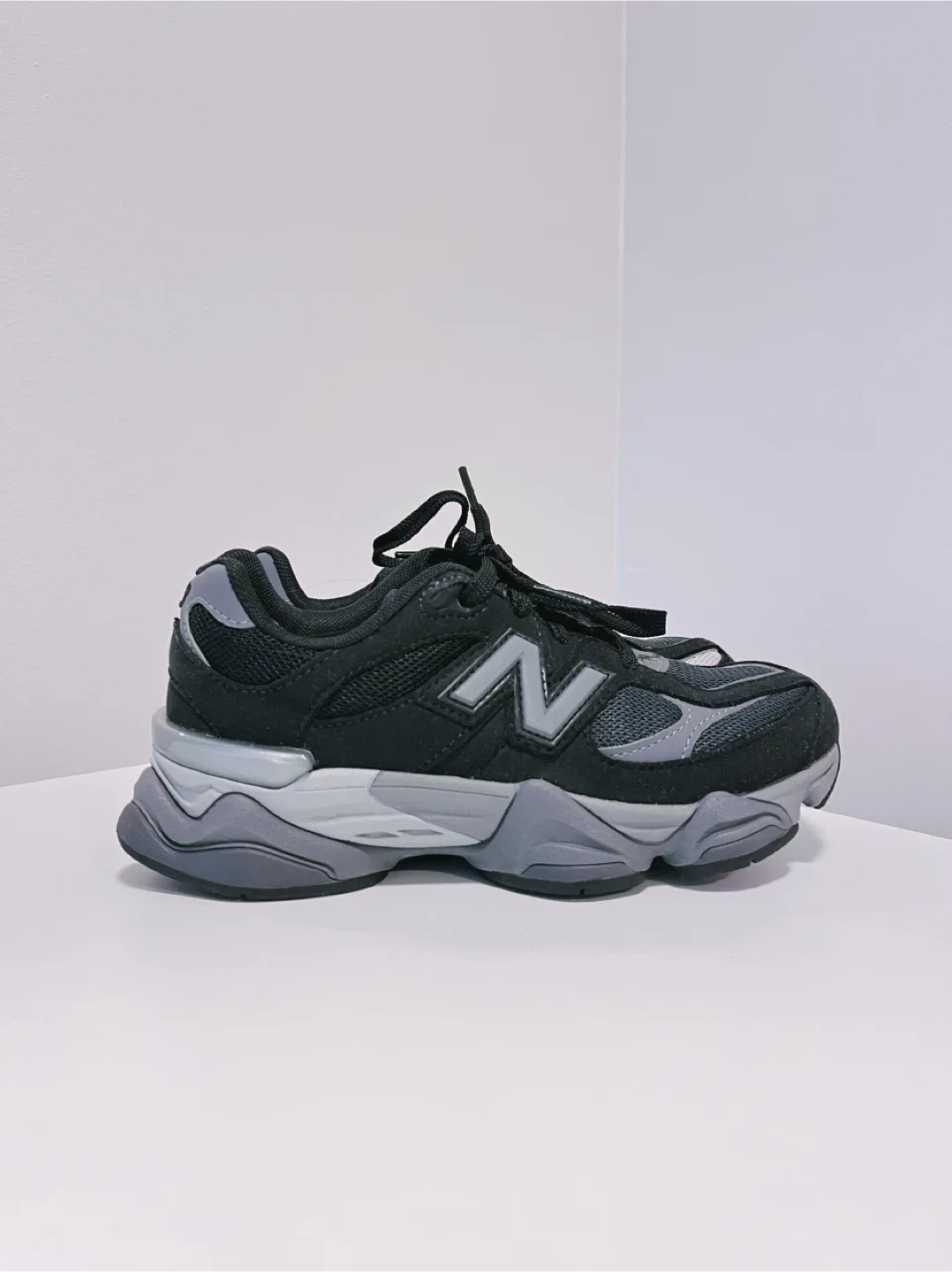 New-New Balance 9060 Sneakers image indicator(2)