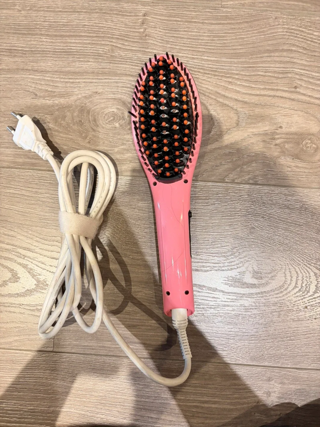 Curling Iron and Hair Straightening Brush image indicator(4)