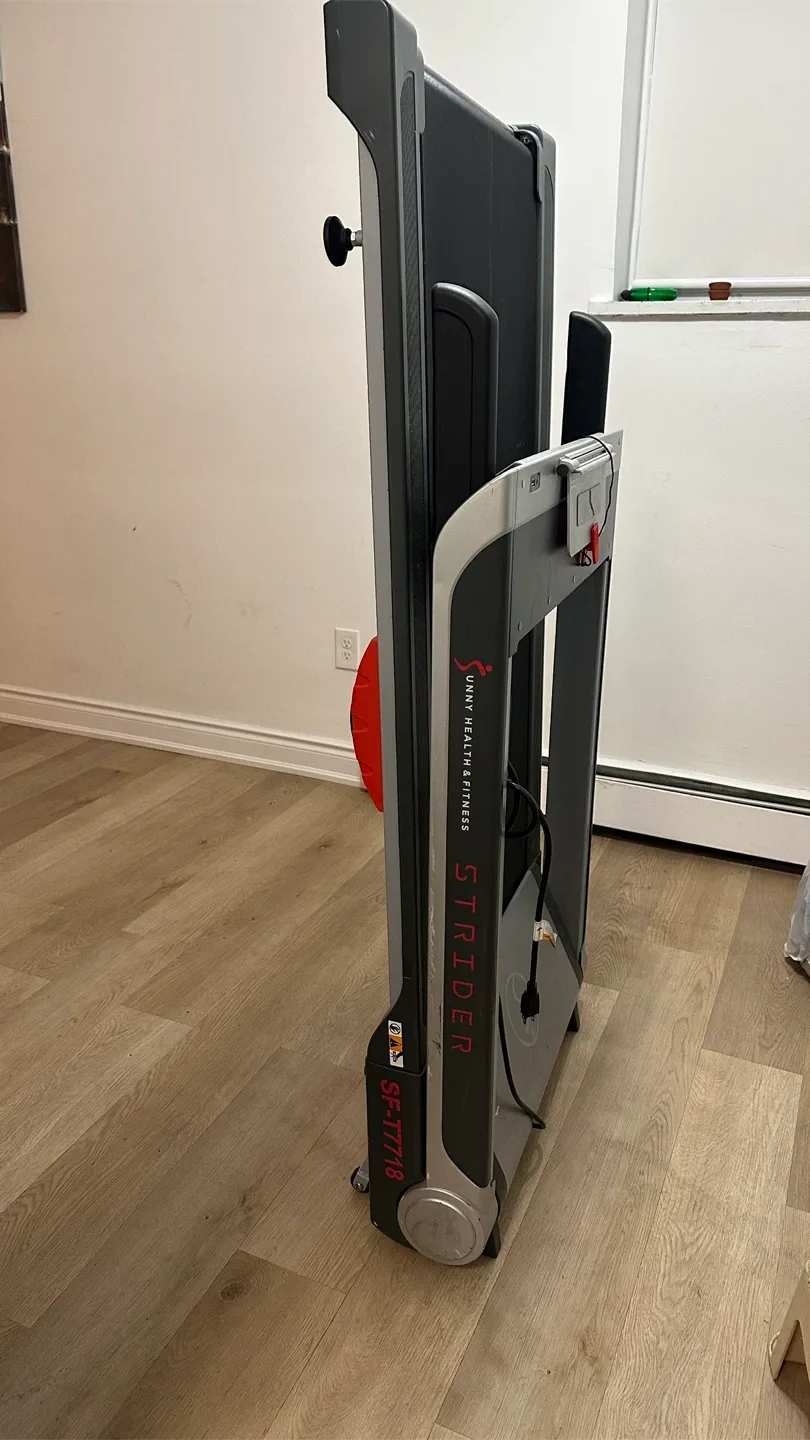 Sunny Health & Fitness SF-T7718 Strider Treadmill image indicator(2)