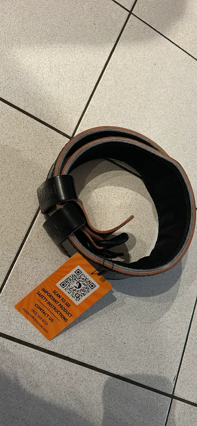 BNIB DMoose Fitness Weight Lifting Belt - 4" Black, Medium image indicator(5)