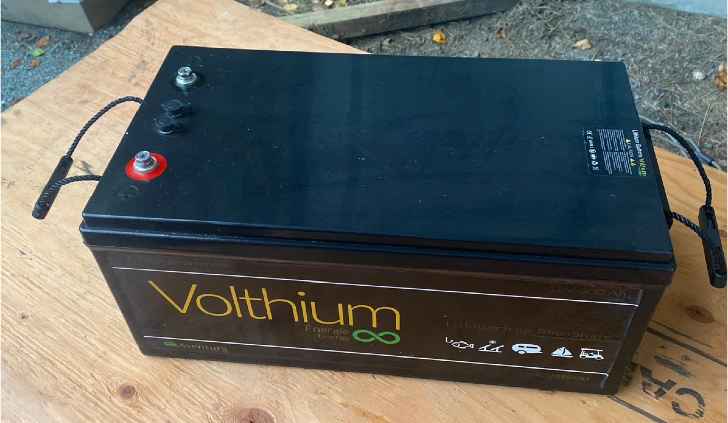Samlex Power Inverter Charger 3000W & Volthium Lithium Battery - photo 2