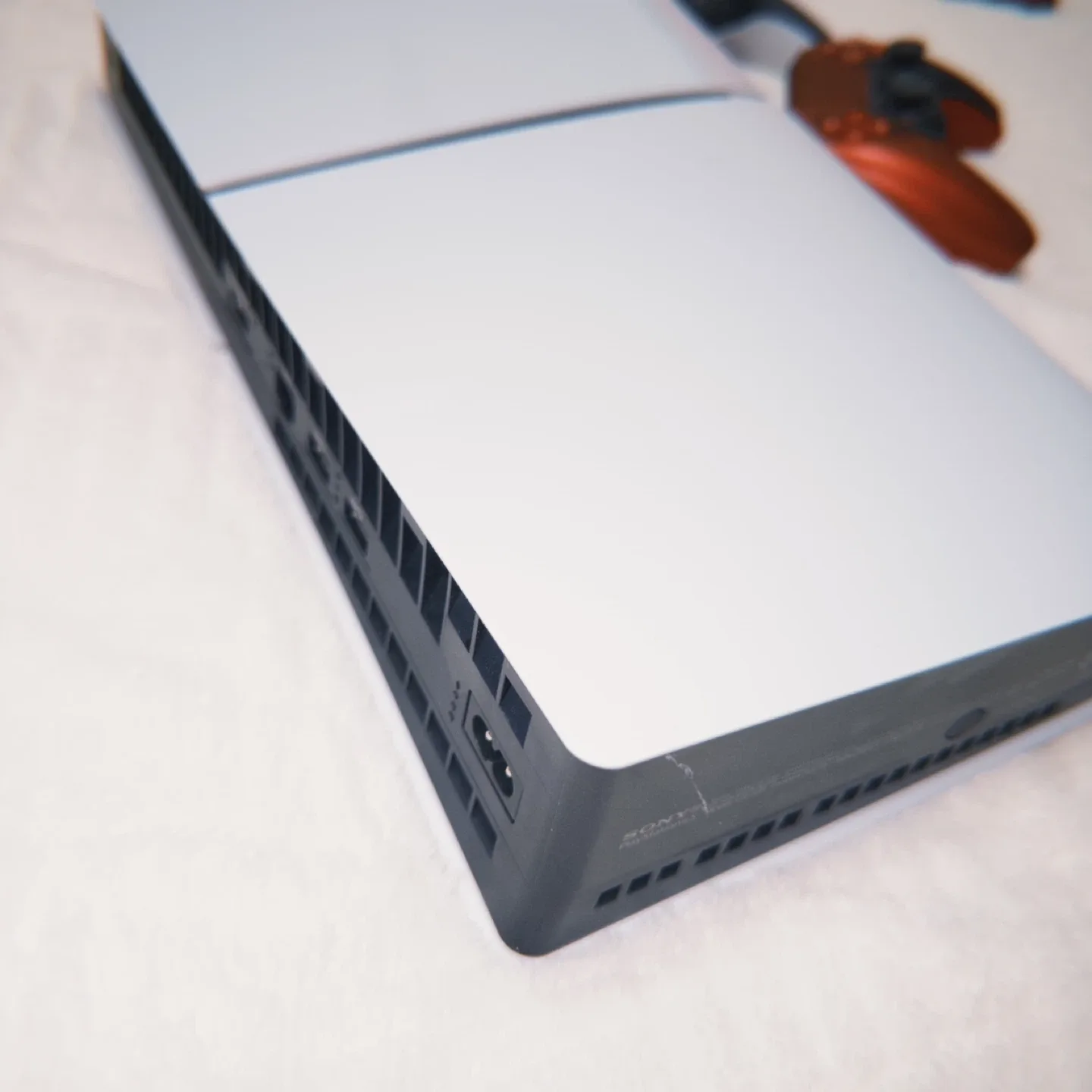 Sony PlayStation 5 Digital Edition with Extra Controller image indicator(3)