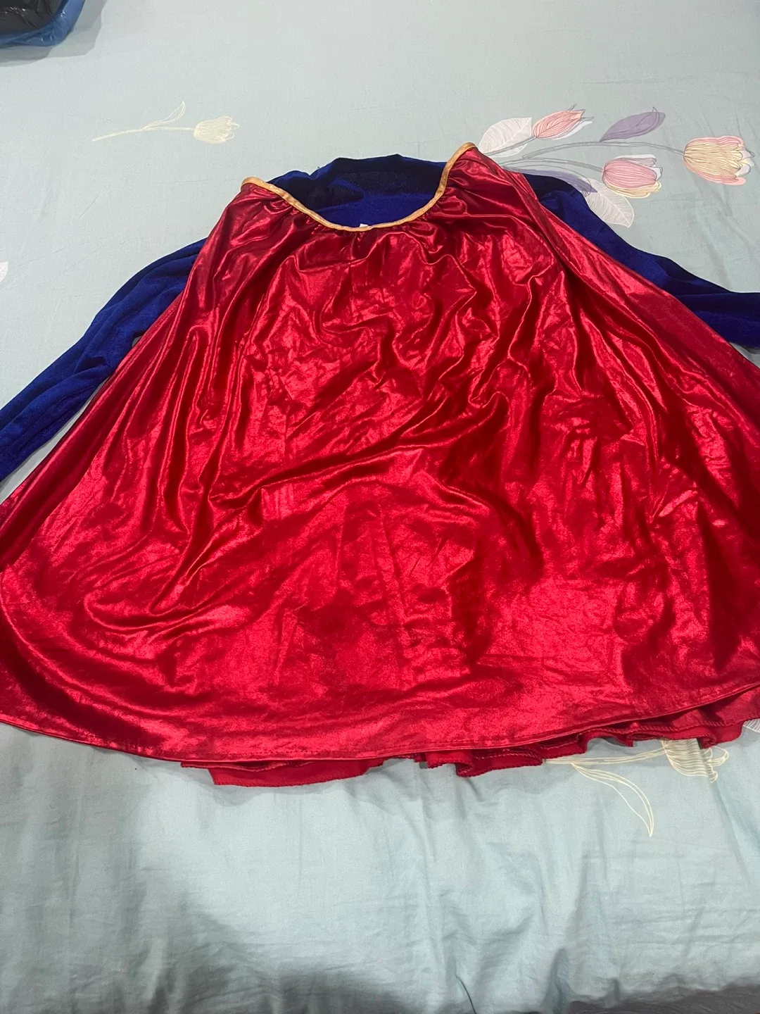 Supergirl Costume - Dress & Cape image indicator(2)