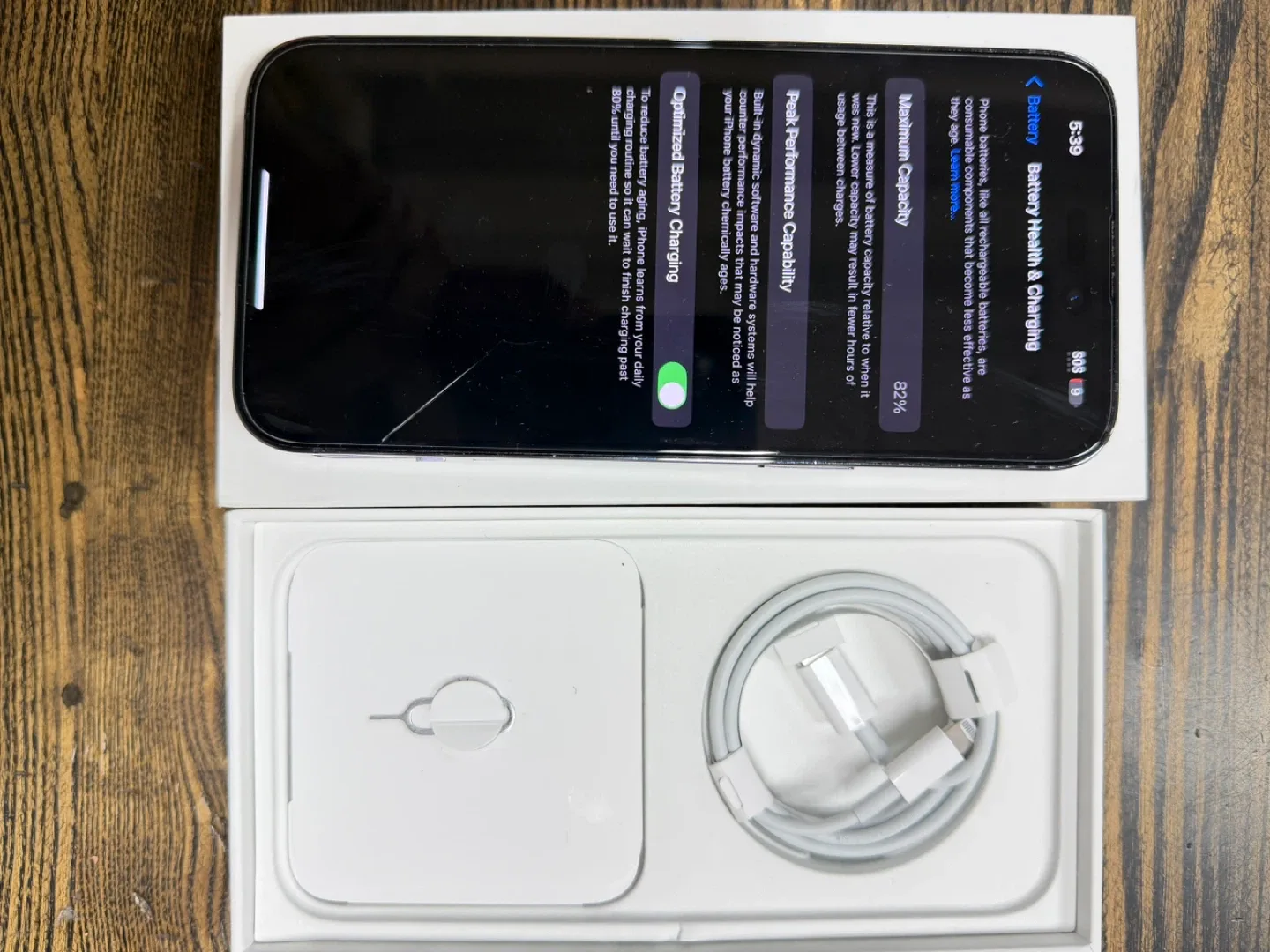 Apple iPhone 14 Pro Max 1 TB - 82% Battery Health image indicator(2)